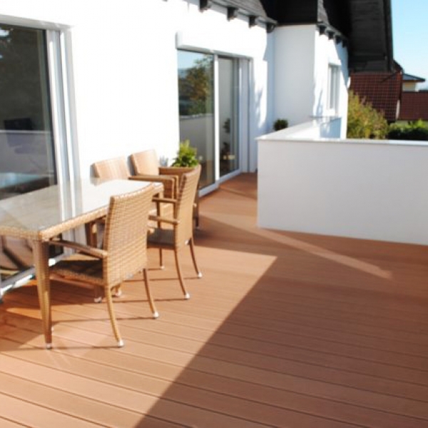Könnte auch als Terrassenboden verwendet werden, statt Balkon