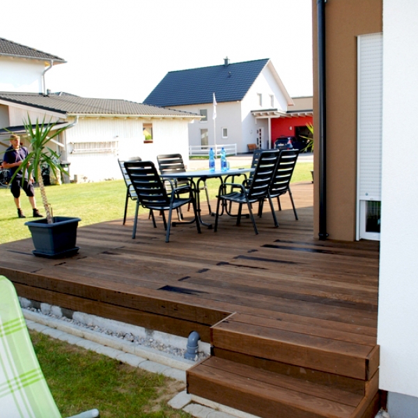 Terrassenboden Megawood